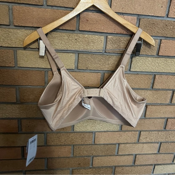 NWT Chantelle C Comfort Wireless Bra Ultra Nude Size 38C - Picture 6 of 7